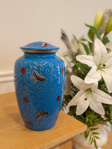 Urne Bleu avec papillons et fleurs